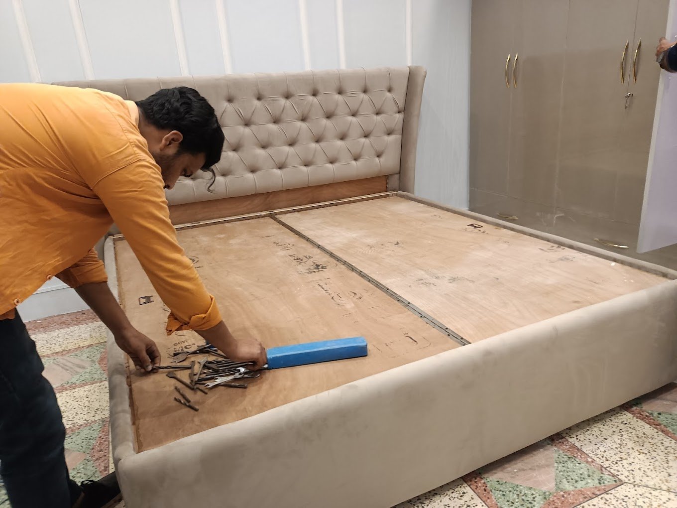 Nadeem Carpenter in Lucknow, Uttar Pradesh