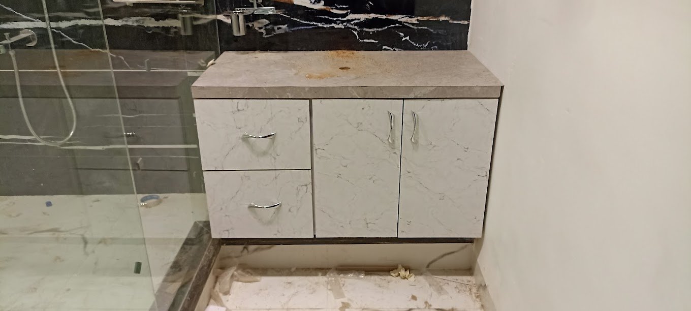 Mukesh Carpenter in Indore, Madhya Pradesh