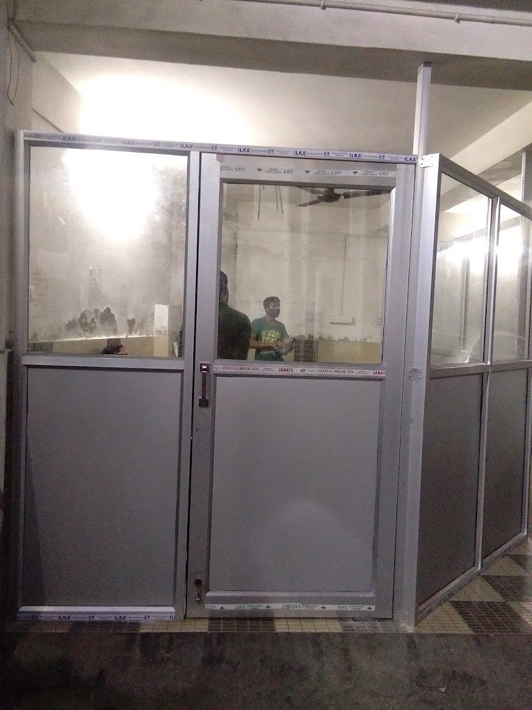 Roni Aluminium Fabricator in Kolkata, West Bengal