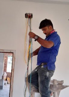 Raju Electrician in Kolkata, West Bengal
