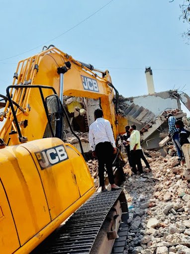 Komal Building Demolition Contractors in Pune, Maharashtra
