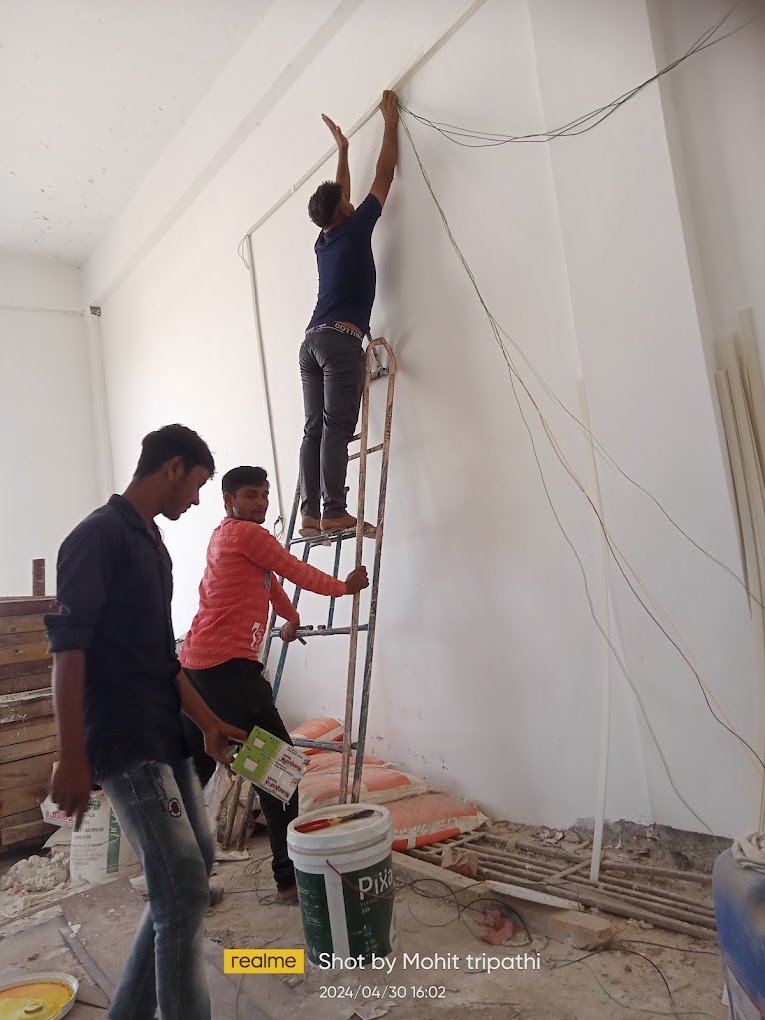 Mohit Tripathi electrician in Jalaun, Uttar Pradesh