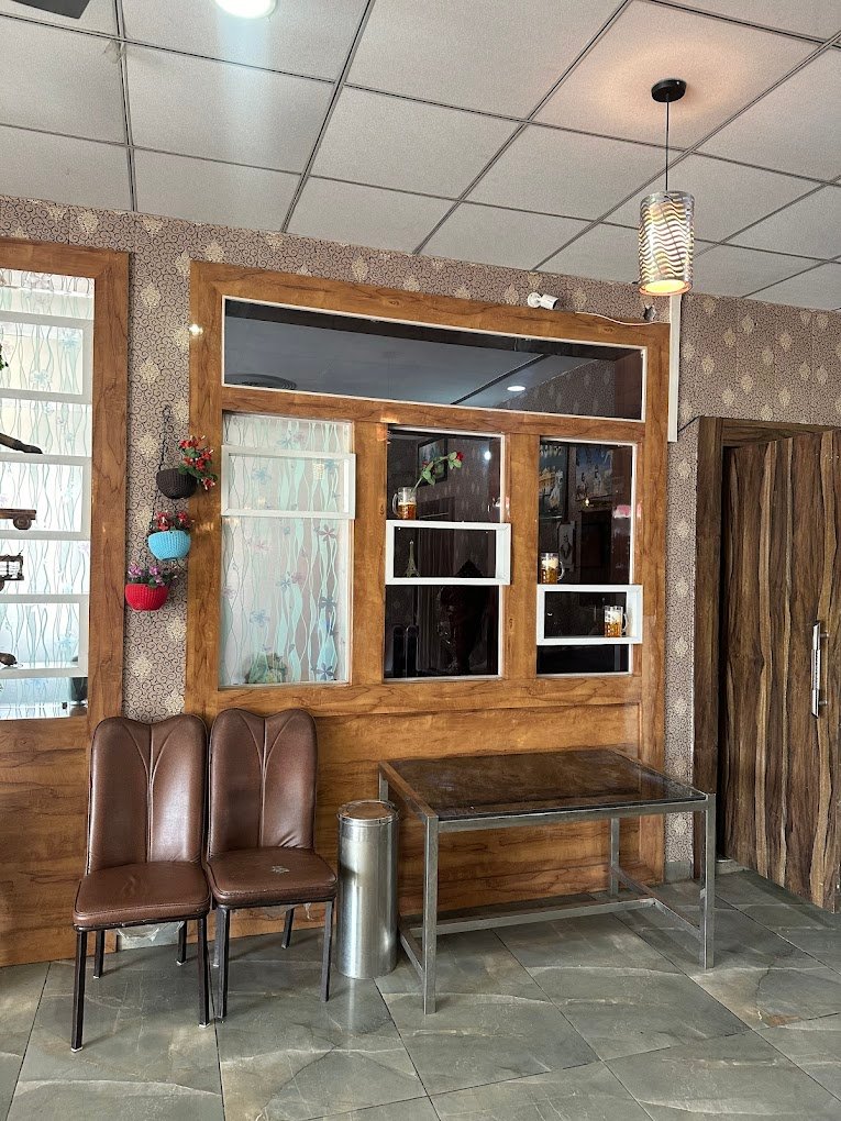 Om Parkash – Wood Works, Carpenter in Shimla, Himachal Pradesh