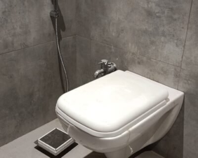 Swain-Online-Plumbing-Service-Best-Plumber-in-Pune-Maharashtra-laber.in-2