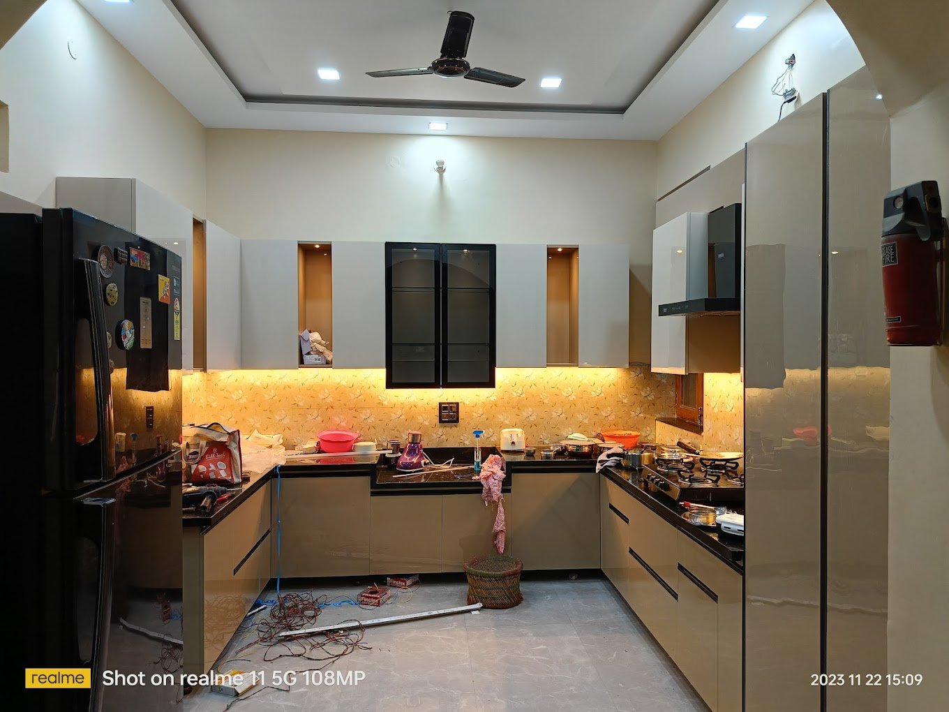 T.R electrician in Bareilly, Uttar Pradesh