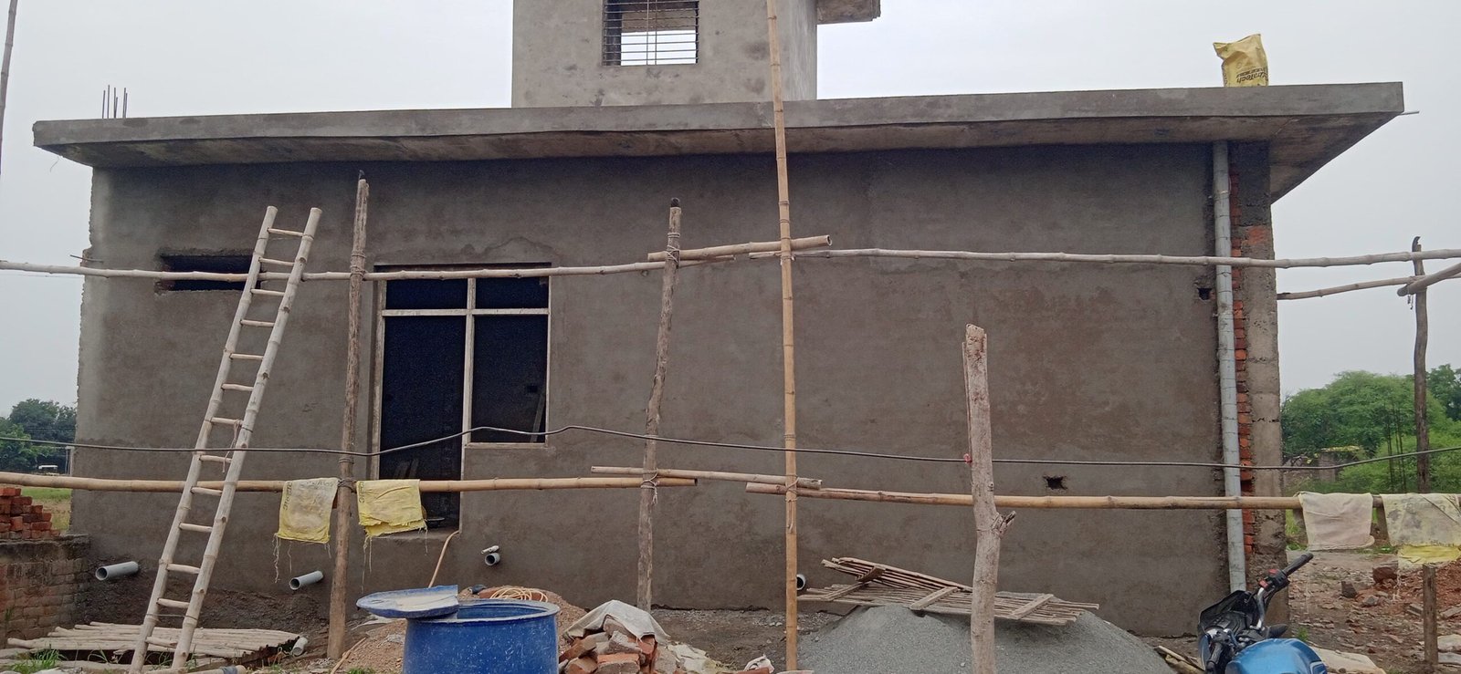 Dharmendra – Cement Plastering, Best Wall Plaster Work in Jhansi