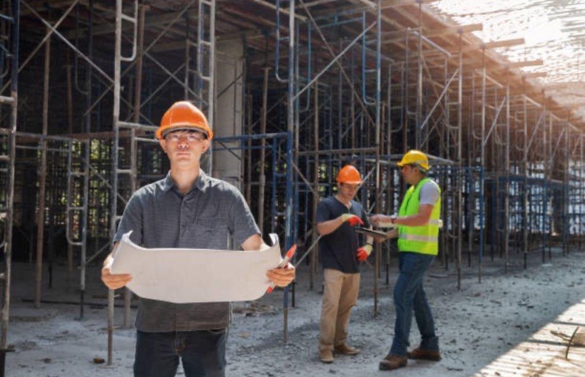SCAFFOLDING CONTRACTOR WITH LABOUR