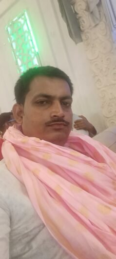 Anand panchal best carpenter in jhansi