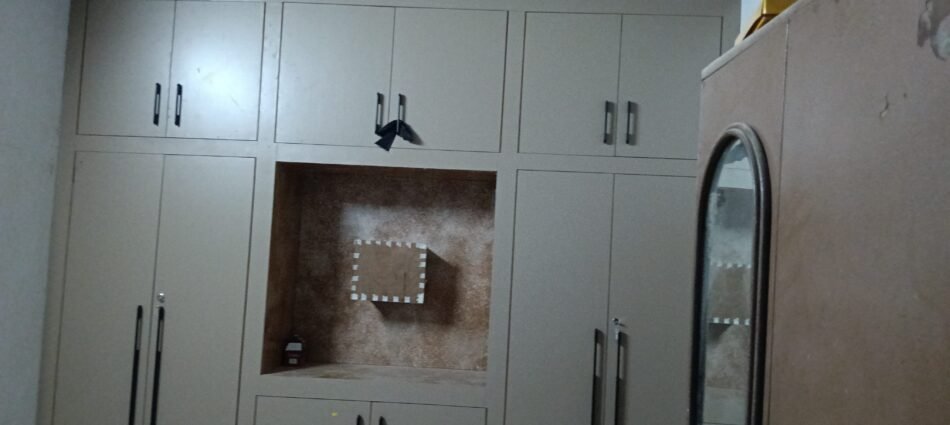Anand panchal best carpenter in jhansi